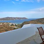 Aria Nyaraló Kímolosz